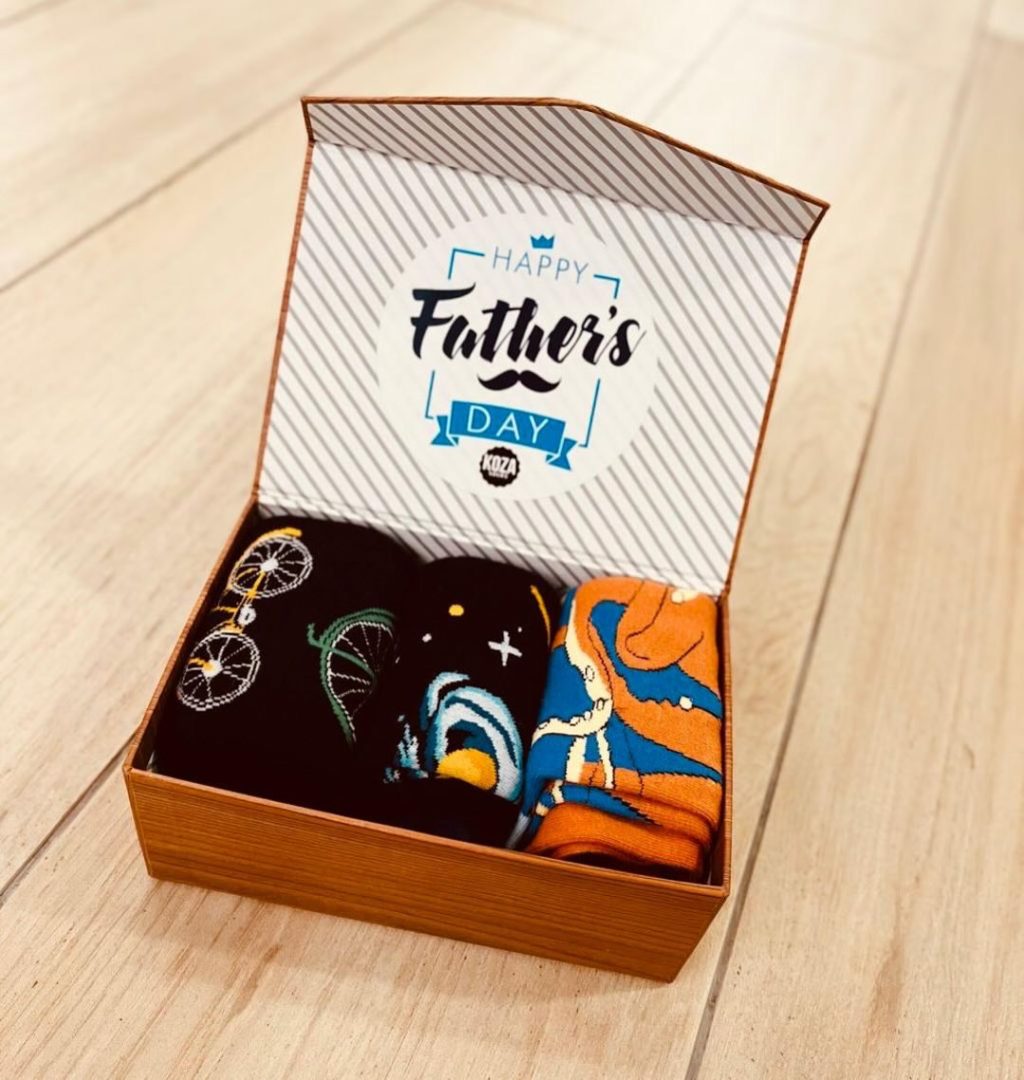 Instagram post from kozasocks. This post is in position 0.